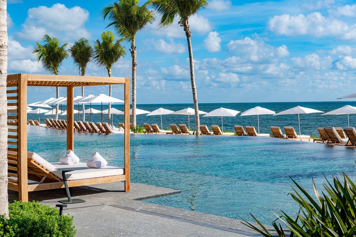 luxury pool at Waldorf Astoria resort