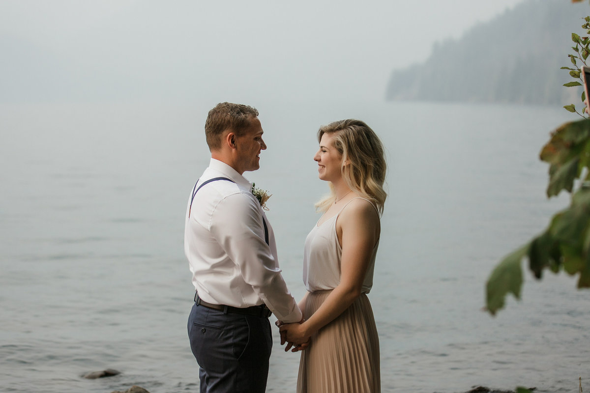 Lake-Cushman-Olympic-National-Park-Elopement-37