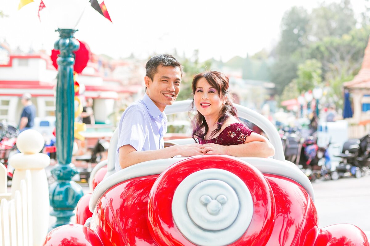 Disneyland-Engagement-Session-0012