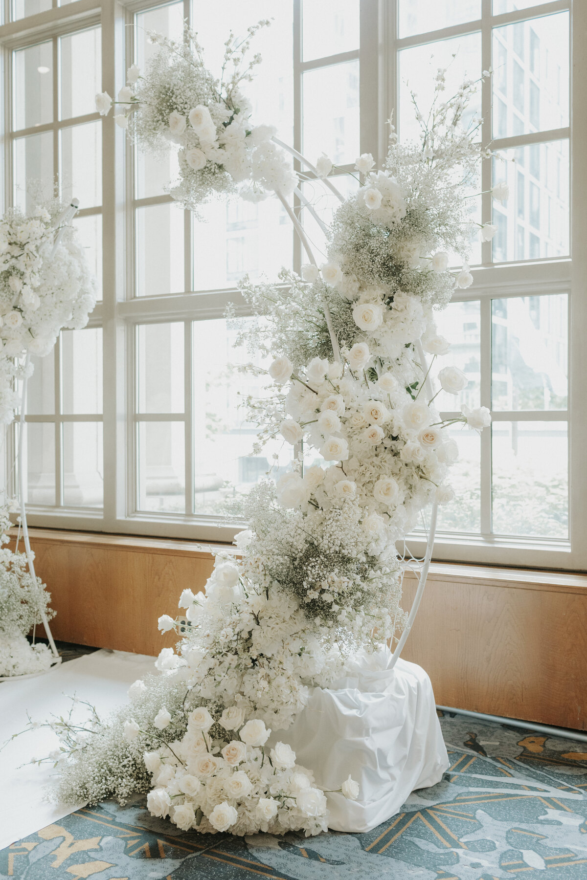 White-Fairmont-Olympic-Wedding-FLORA-NOVA-DESIGN-SEATTLE00011