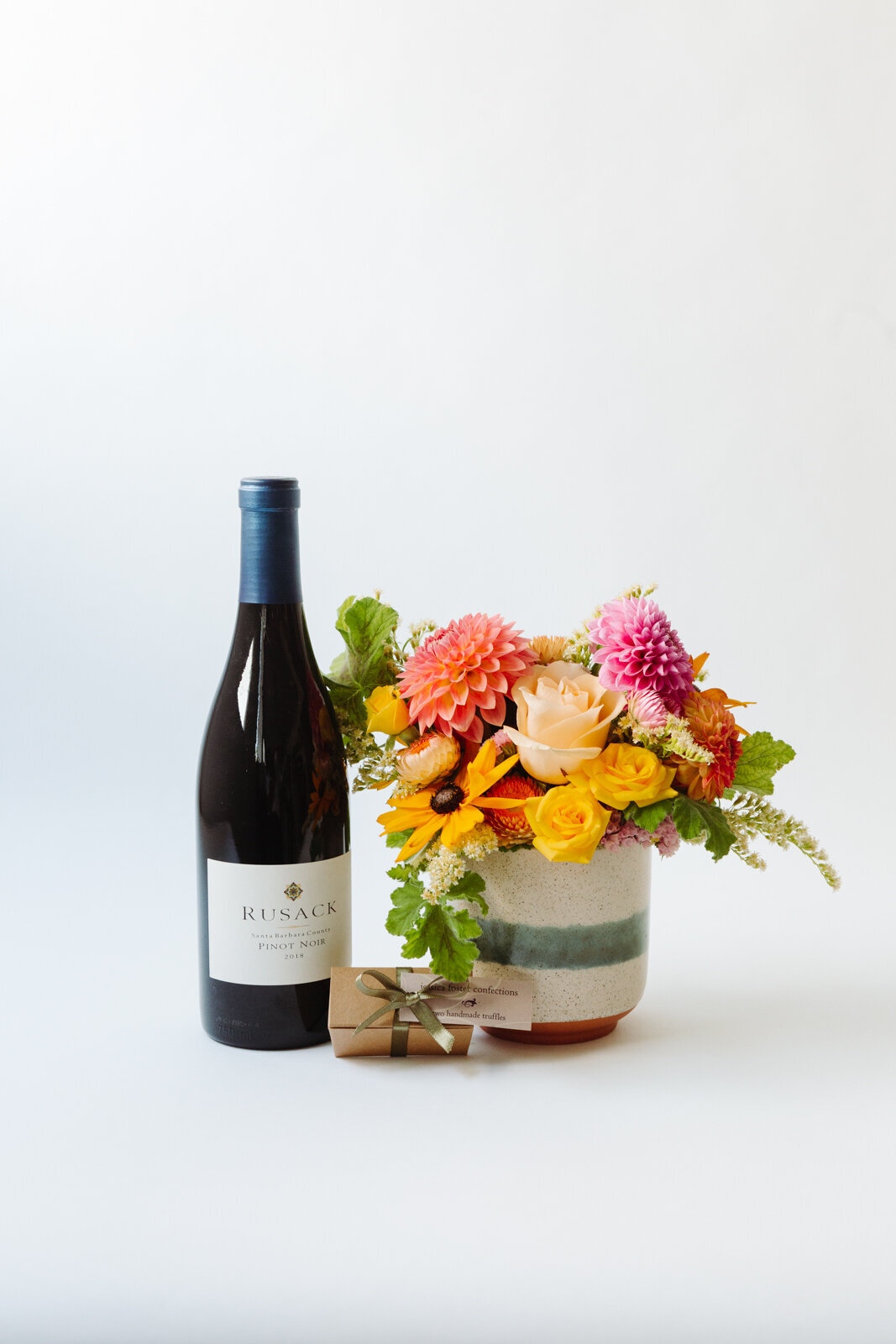 santa-barbara-company-danielle-motif-photography-july-2021-web-size-89