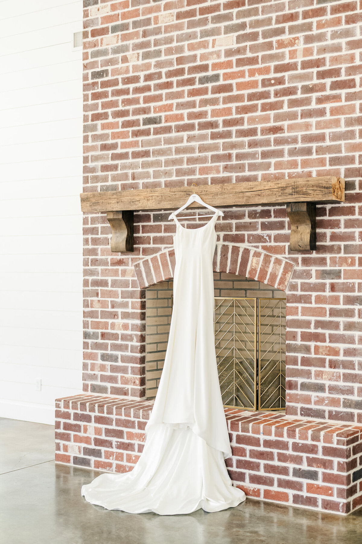 barn-at-white-oaks-wedding-murray-kentucky-8