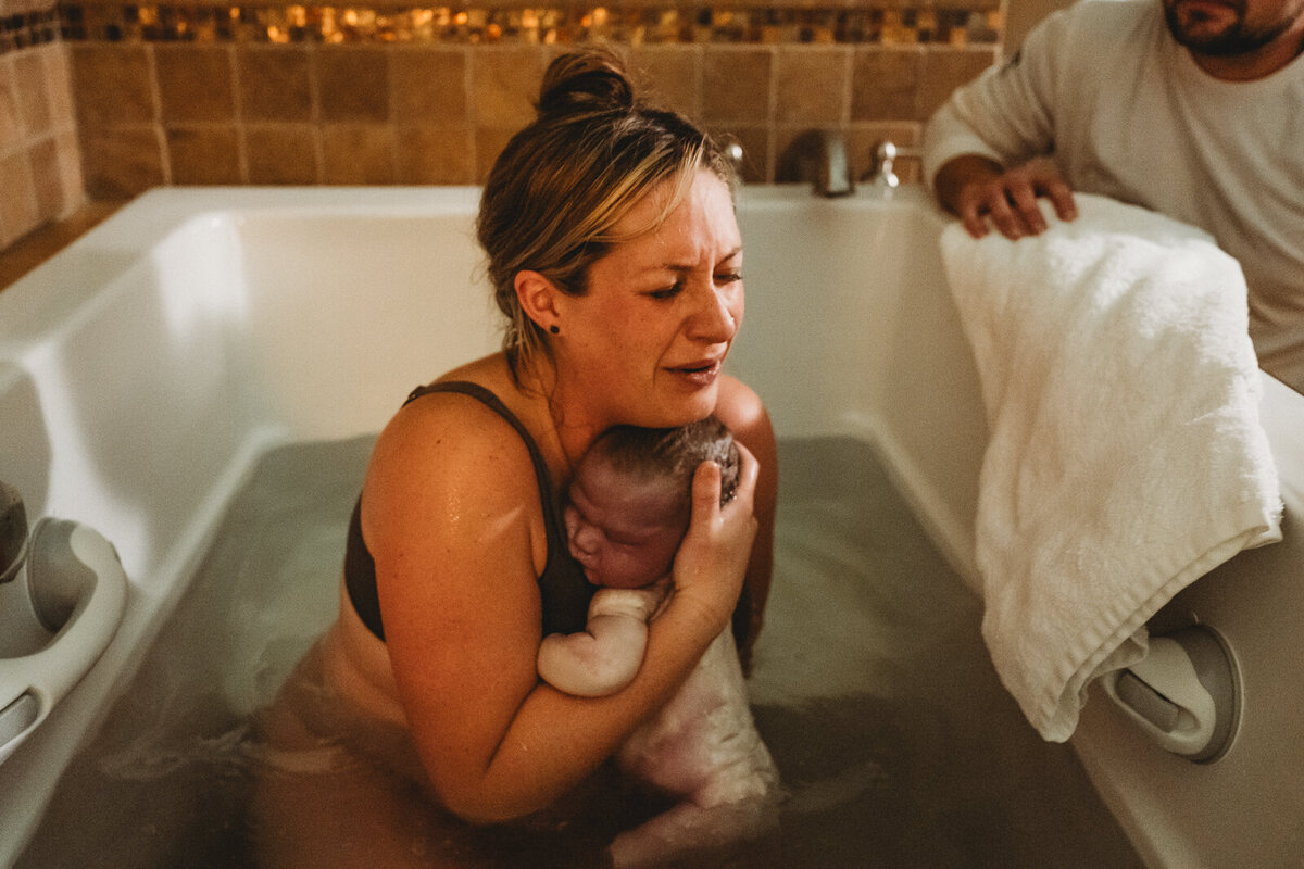 BestMichiganBirthPhotographer-40