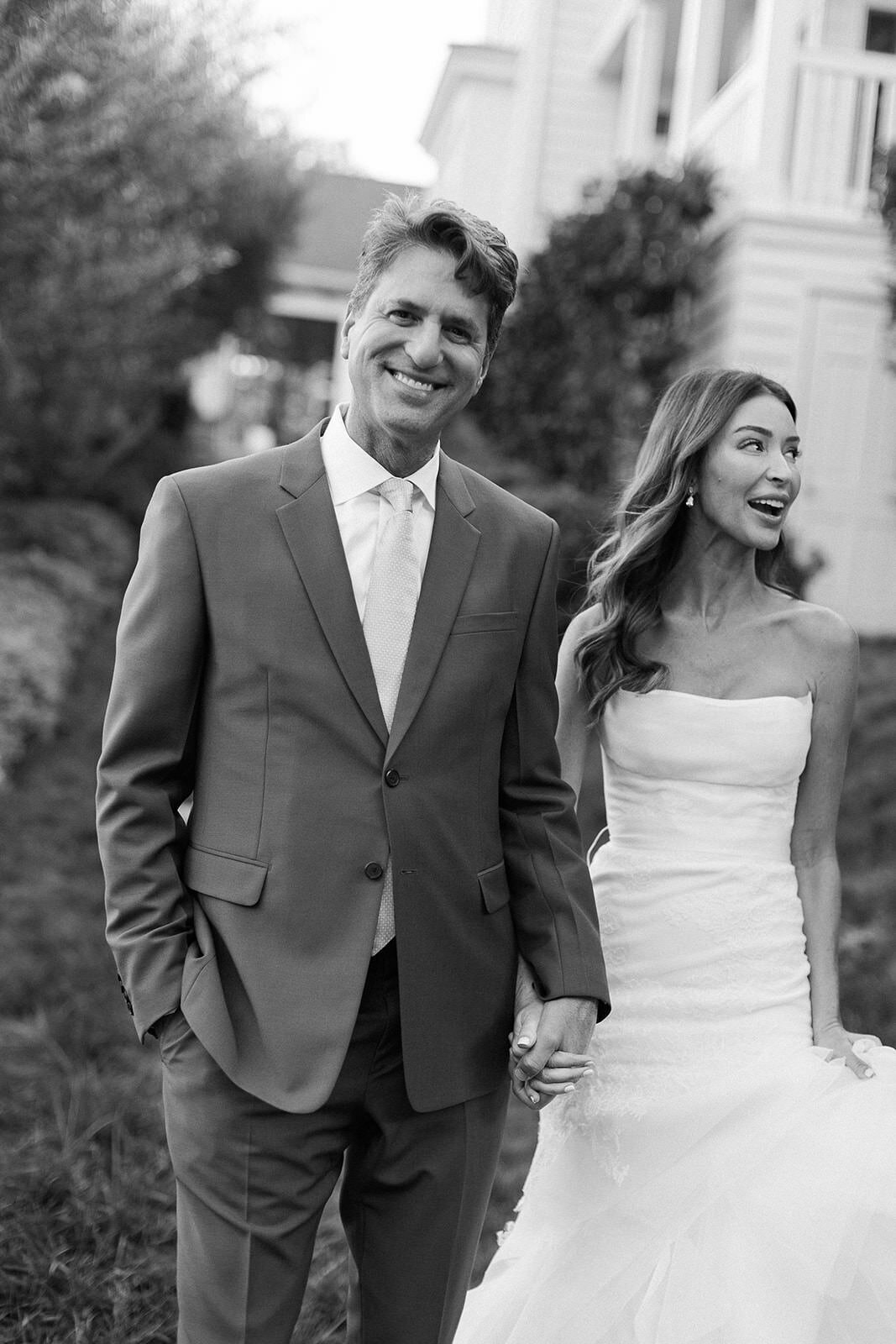 Backyard-Wedding-LosAngeles-ModernFamily-6567