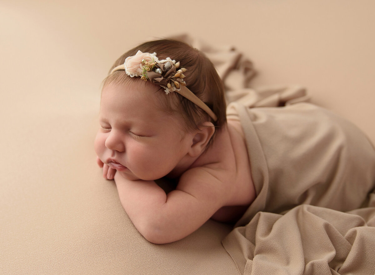Best-affordable-simplistic-posed-newborn-keller-dfw-baby-newborn-photographer_3264E