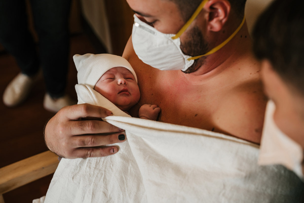 surrogate-hospital-birth-photography-e-035
