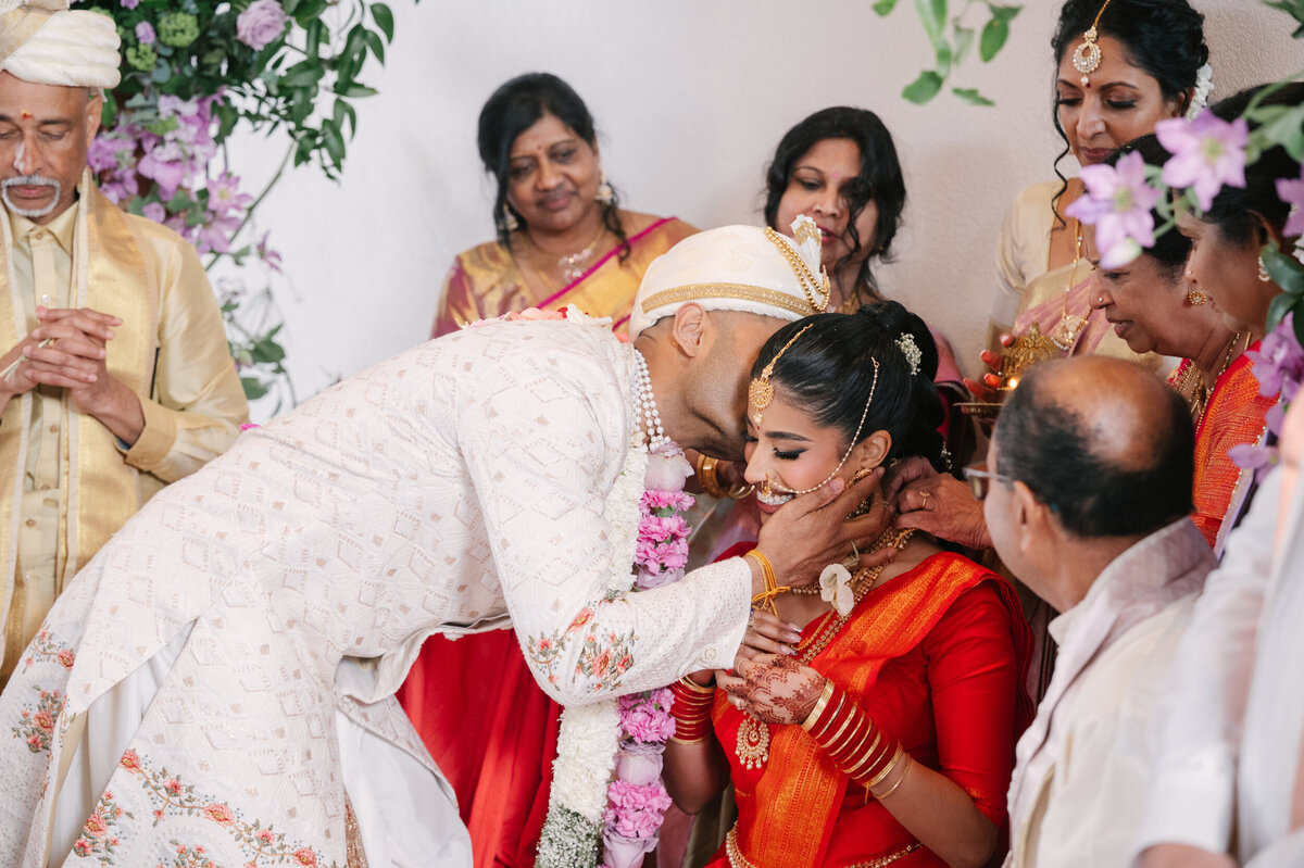 strokes-photography-luxury-indian-weddings-guild-inn-toronto-tamil-wedding-95