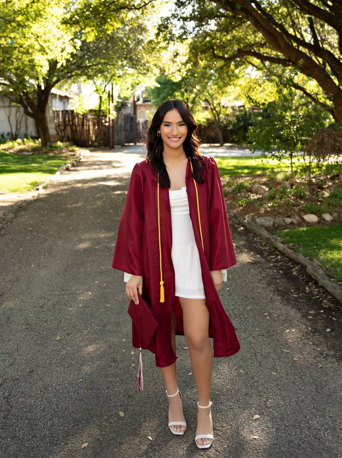 EvaMaganaPhotographygradgraduationhighschoolseniorphotography (5 of 8)