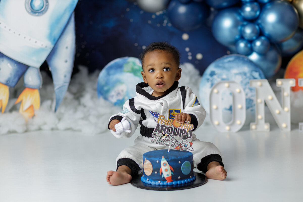 Mcdonough cake smash photographer, Atlanta cake smash photographer, jonesboro Georgia cake smash photographer, Fayetteville cake smash photographer, Hampton Georgia cake smash photographer