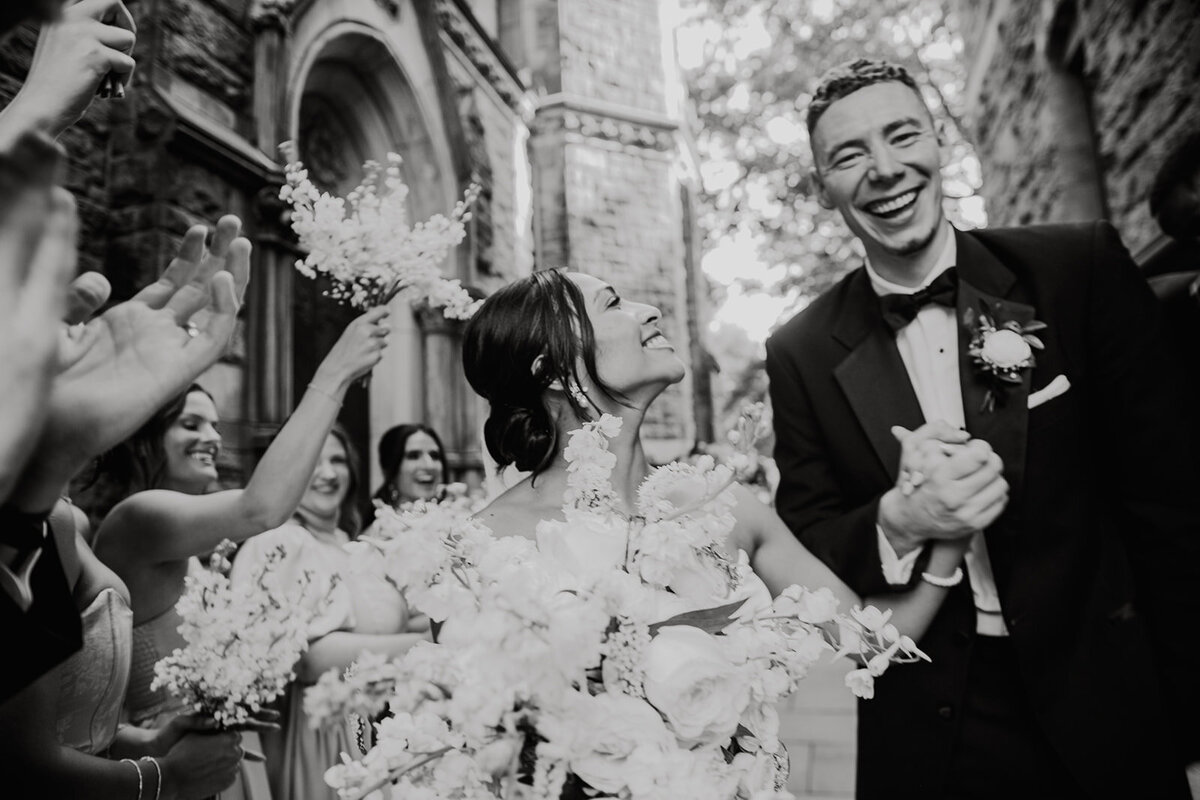 Tyde at Walnut Beach Romantic and Timeless Summer Wedding