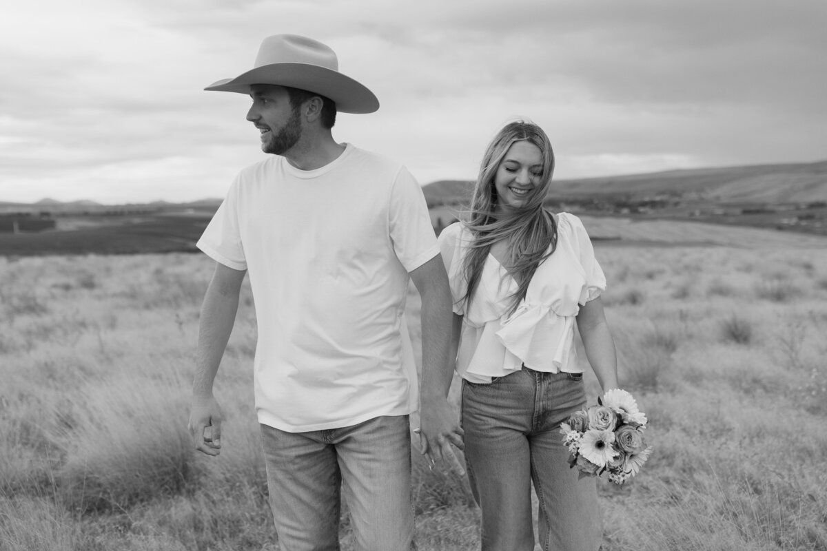 eastern washington engagement photos-3