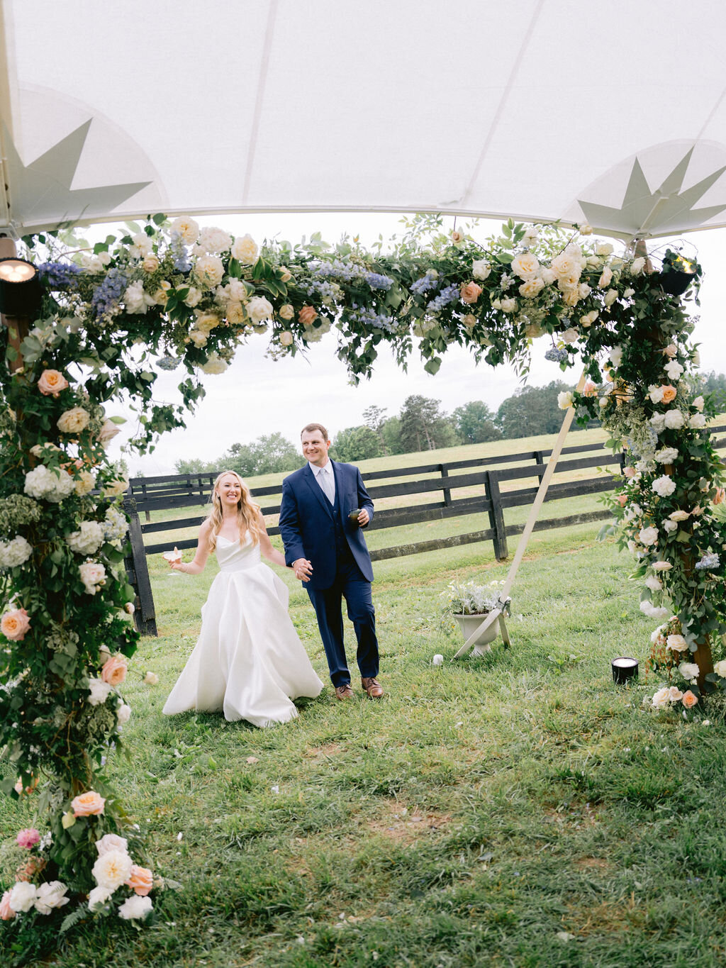 NikkiSanterre_EastCoastPrivateEstateWeddingPhotographer_Caroline&Ben-126