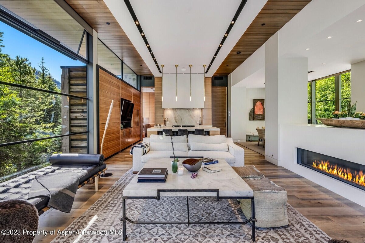 42705 Highway 82 (4)