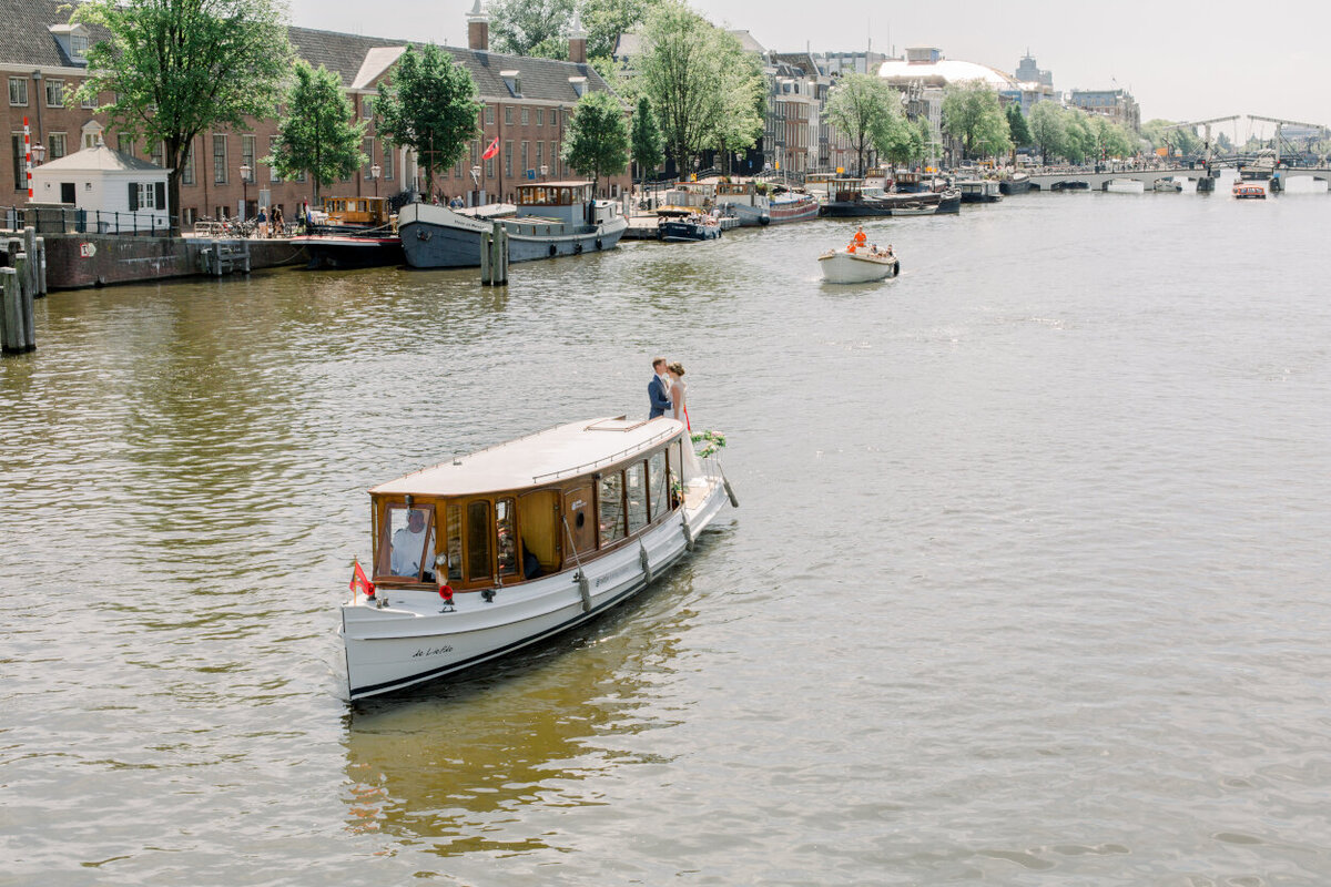 Wedding on a boat in Amsterdam for a photo shoot organized by Lovely & Planned