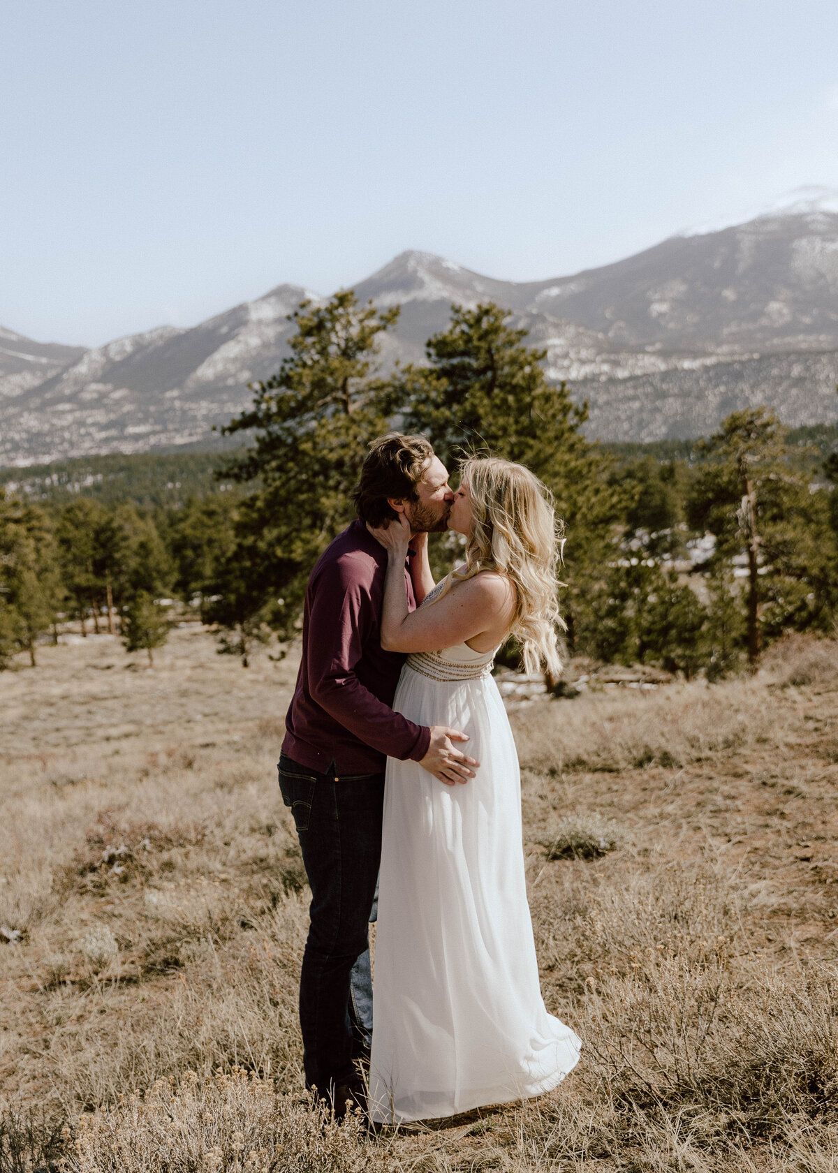 ashlynnshelbyphotograhpy_ 3m curve _ Rocky Mountain National Park Engagement Shoo-29