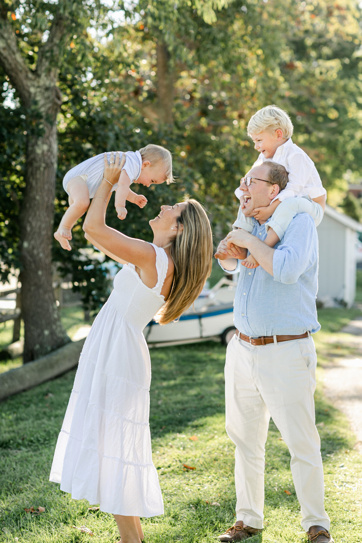 Meg Miller Photography Family Lifestyle Newborn Maternity Wedding Photographer Connecticut New York East Coast Destination Beach City Classic Timeless Photo Photos3