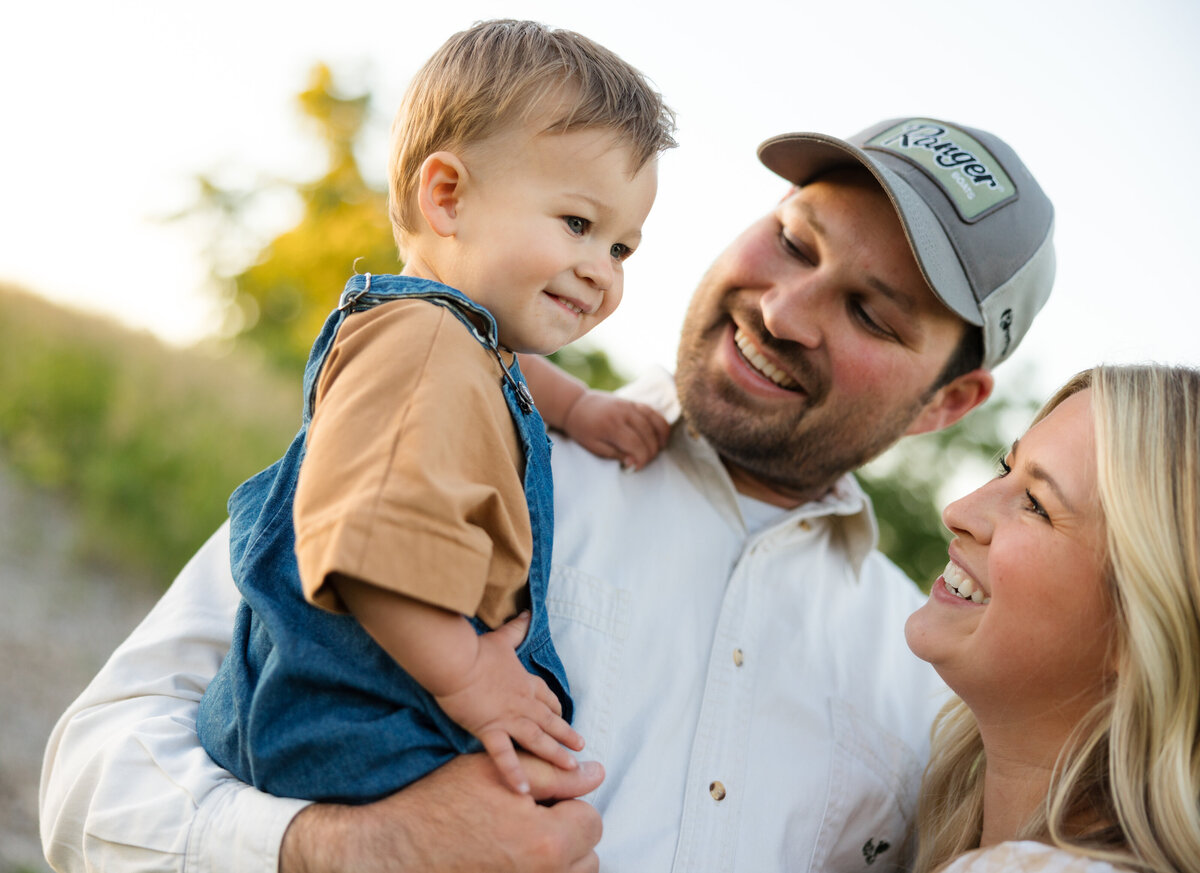 Lubeley-family-Will-DeGraw-Clever-Disarray-28