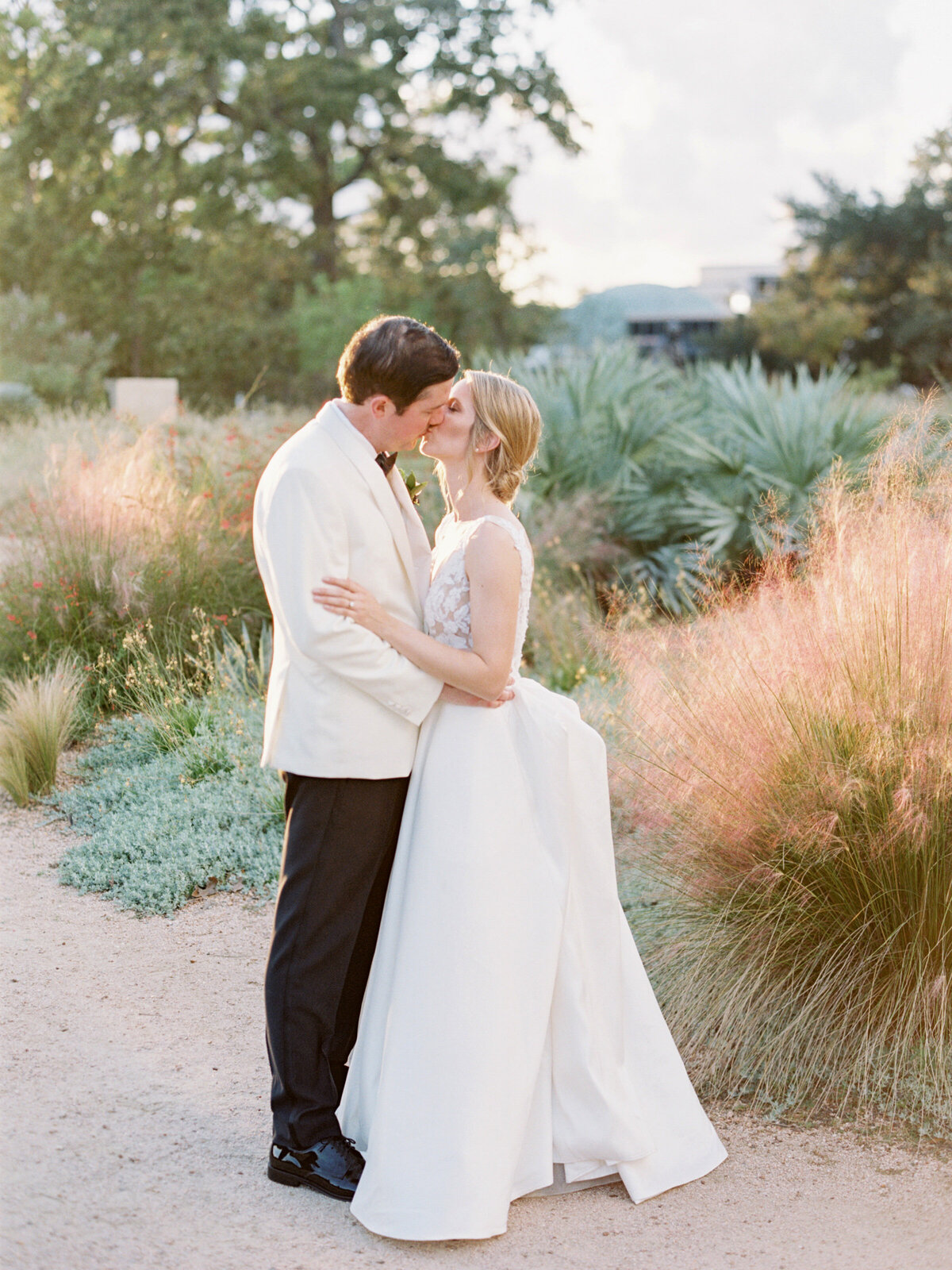 mcgovern-centennial-gardens-wedding-houston-wedding-photographer-mackenzie-reiter-photography-78