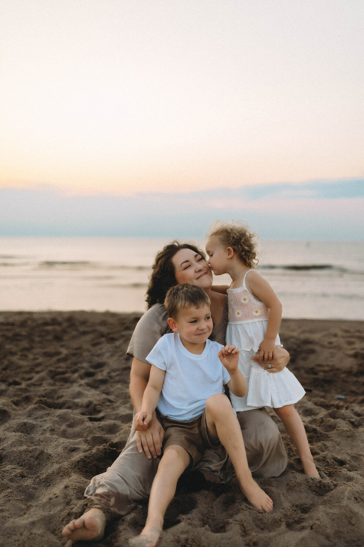 new-buffalo-michigan-beach-motherhood-photography