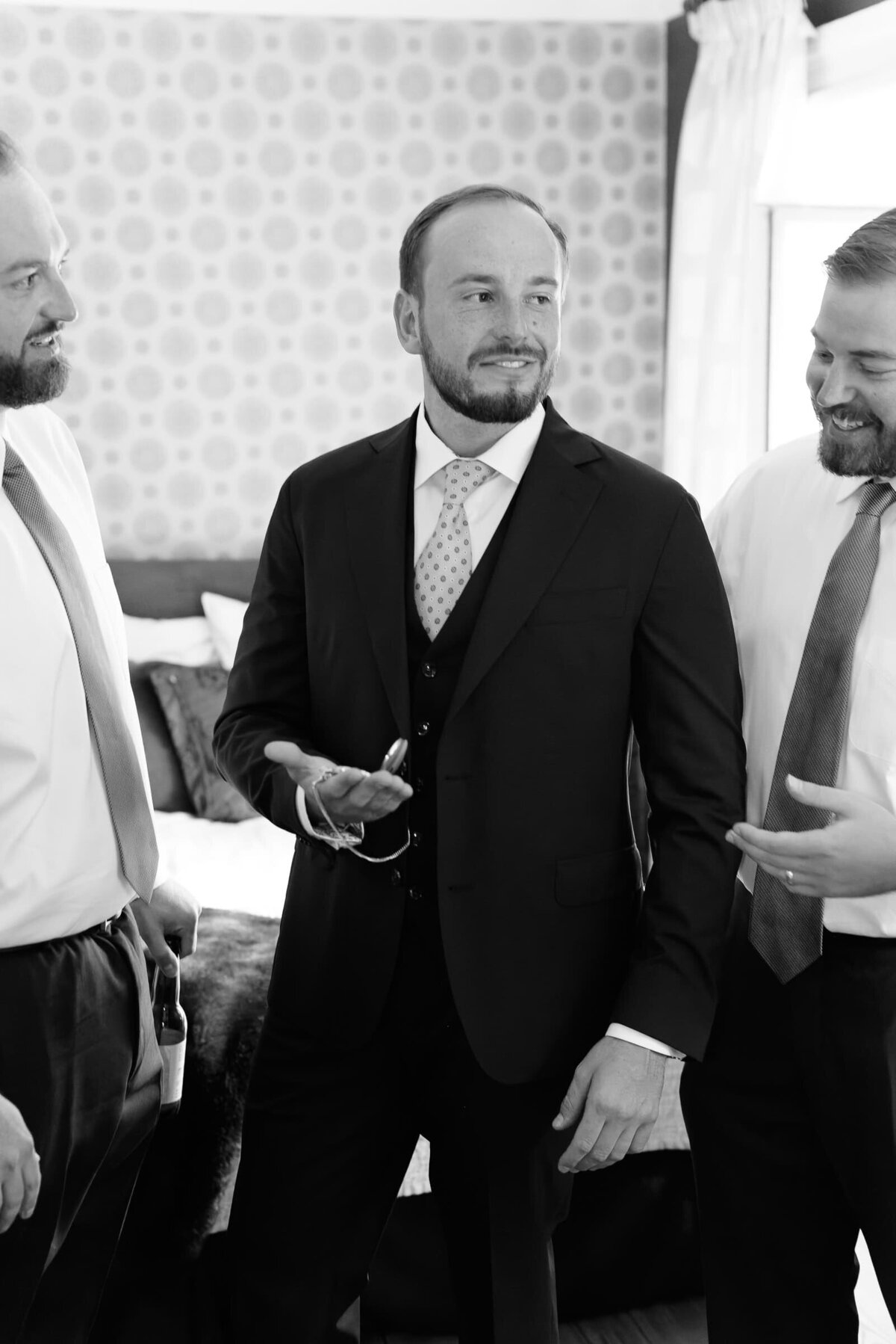 Destination Wedding Photographer Anna Lundgren in Stockholm Swedish American wedding at Ranas Slott in Roslagen Stockholm Sweden_038