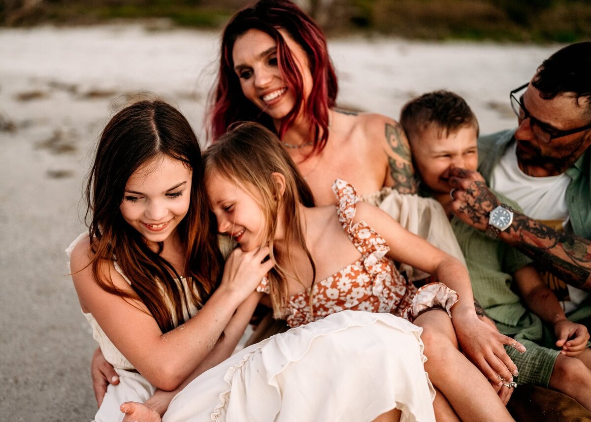 Fort-myers-florida-family-beach-portraits-chasing-creative