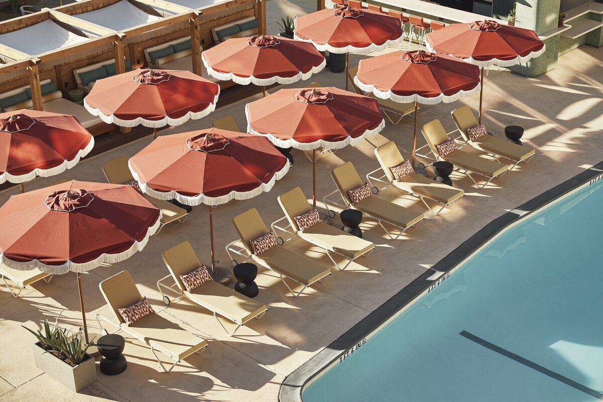 Life-House-Palm-Springs_Hotel-Pool-Lounge-Aerial