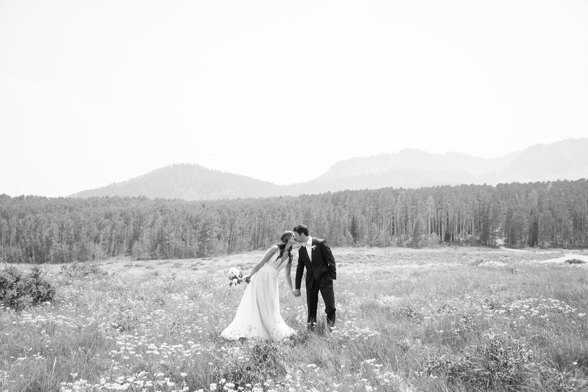 blue-sky-ranch-mountain-summer-utah-wedding-logan-walkerphoto-368L-1632