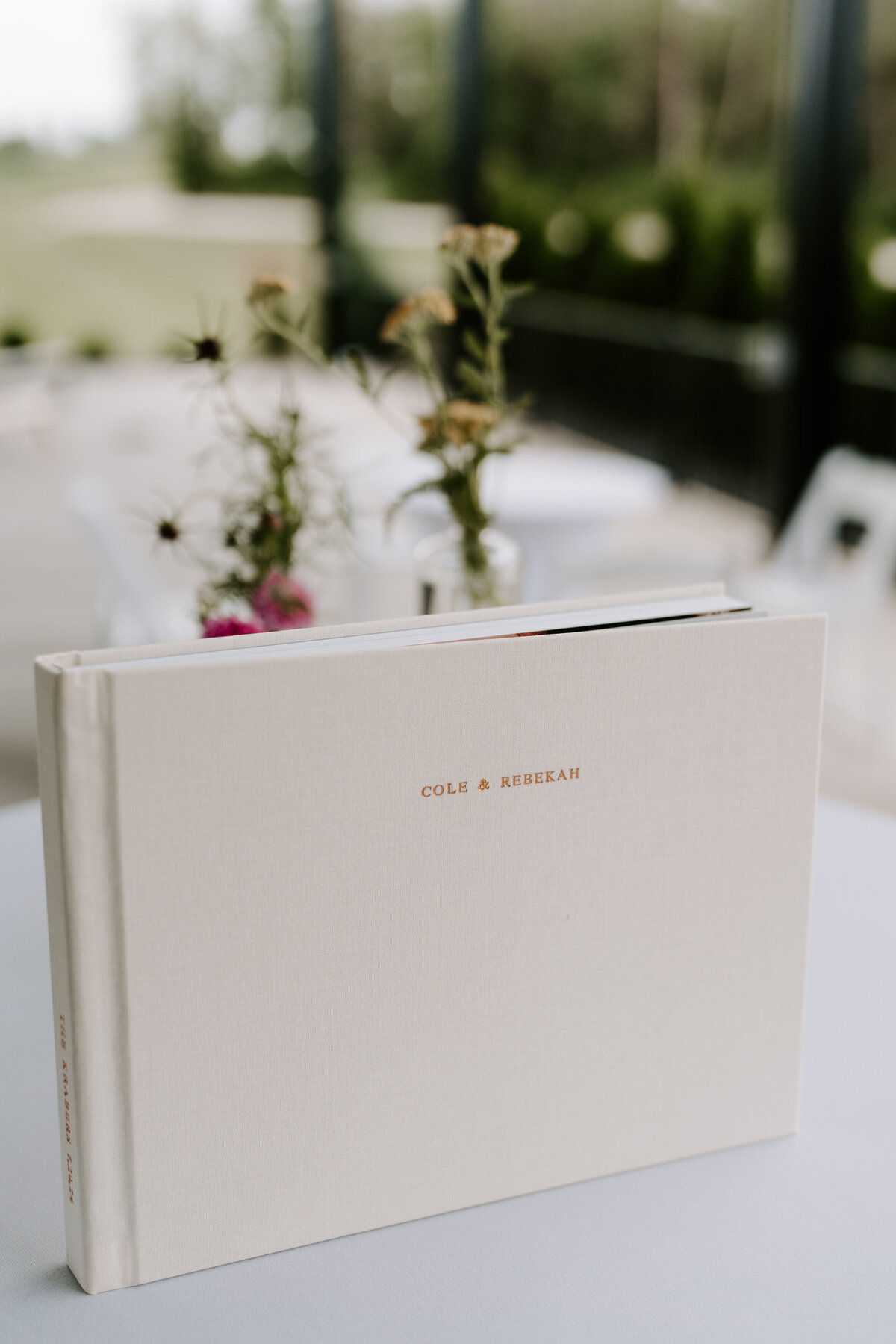 kraber-the-gathering-grounds-iowa-wedding-6