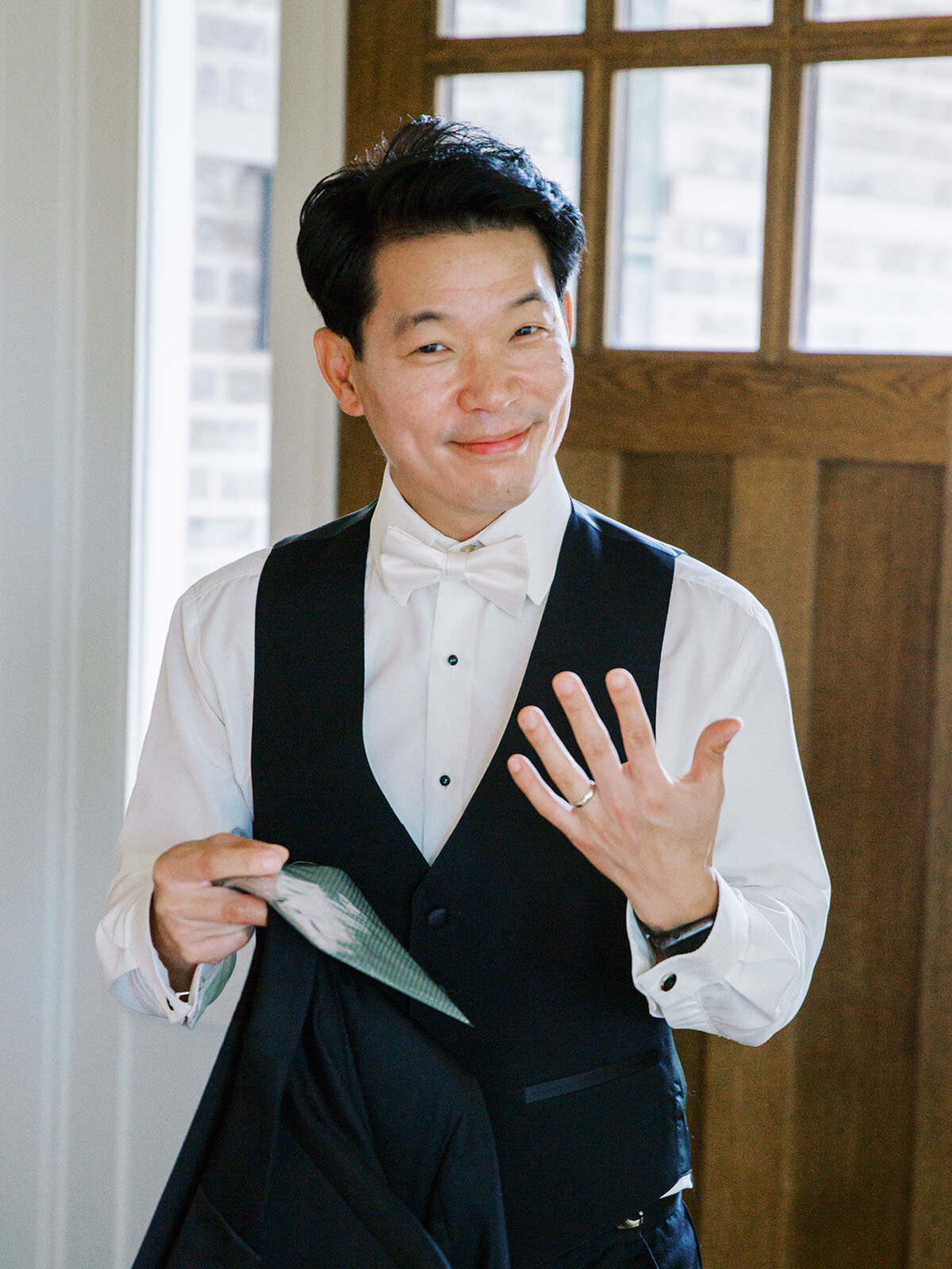 Caroline+Elliott_wedding_preparation-0046