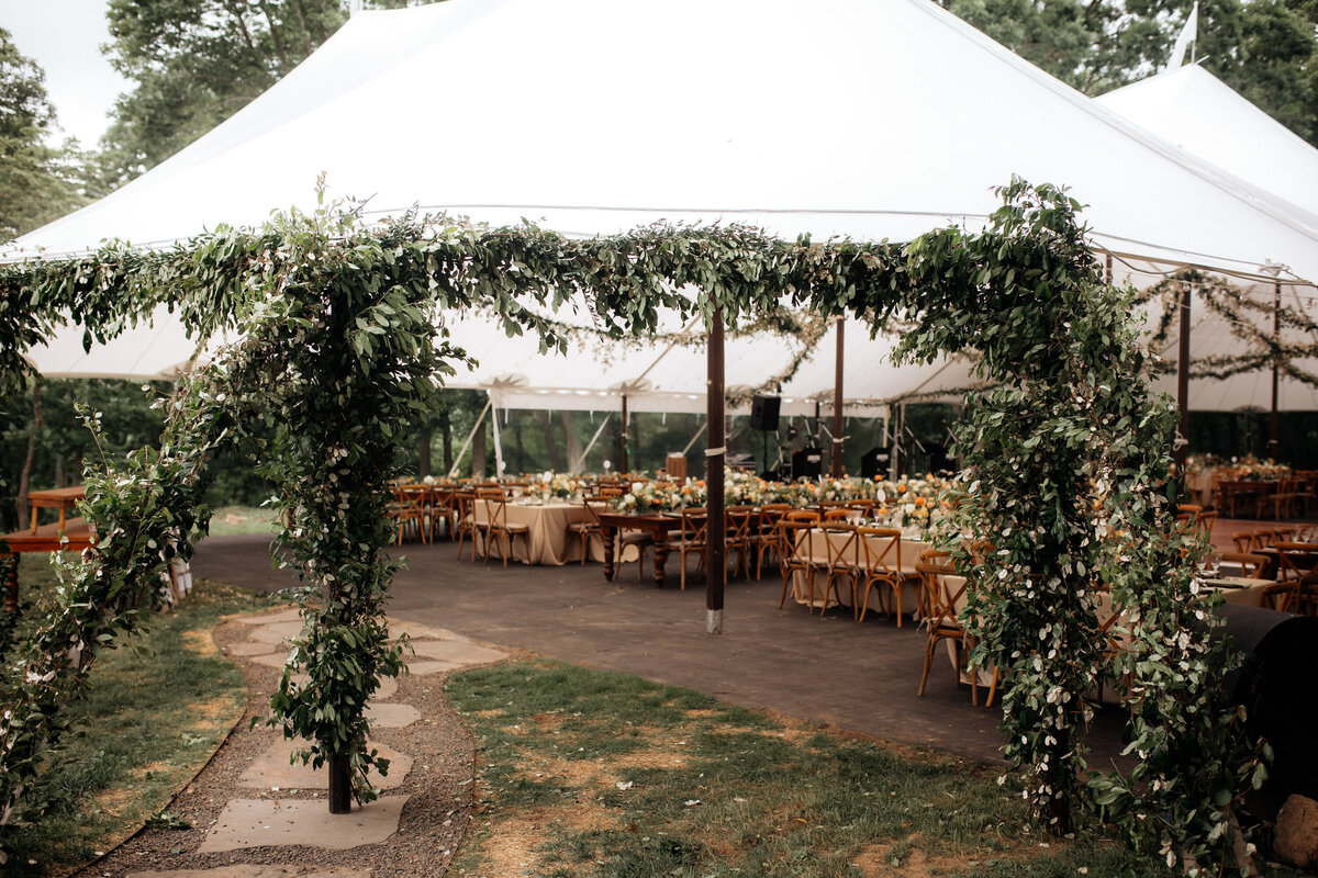 Candid wedding photographer Albany and Saratoga Springs NY
