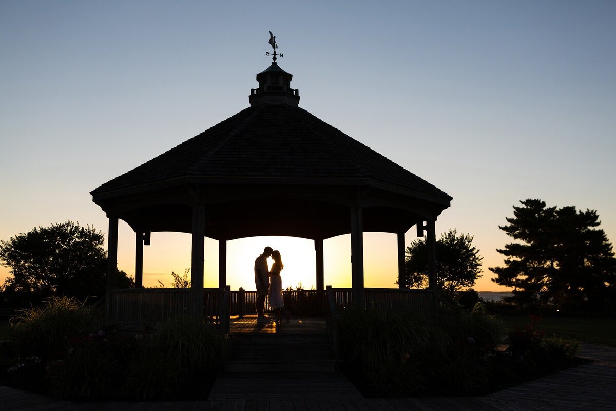 engaged-couple-gazebo-silhoutte