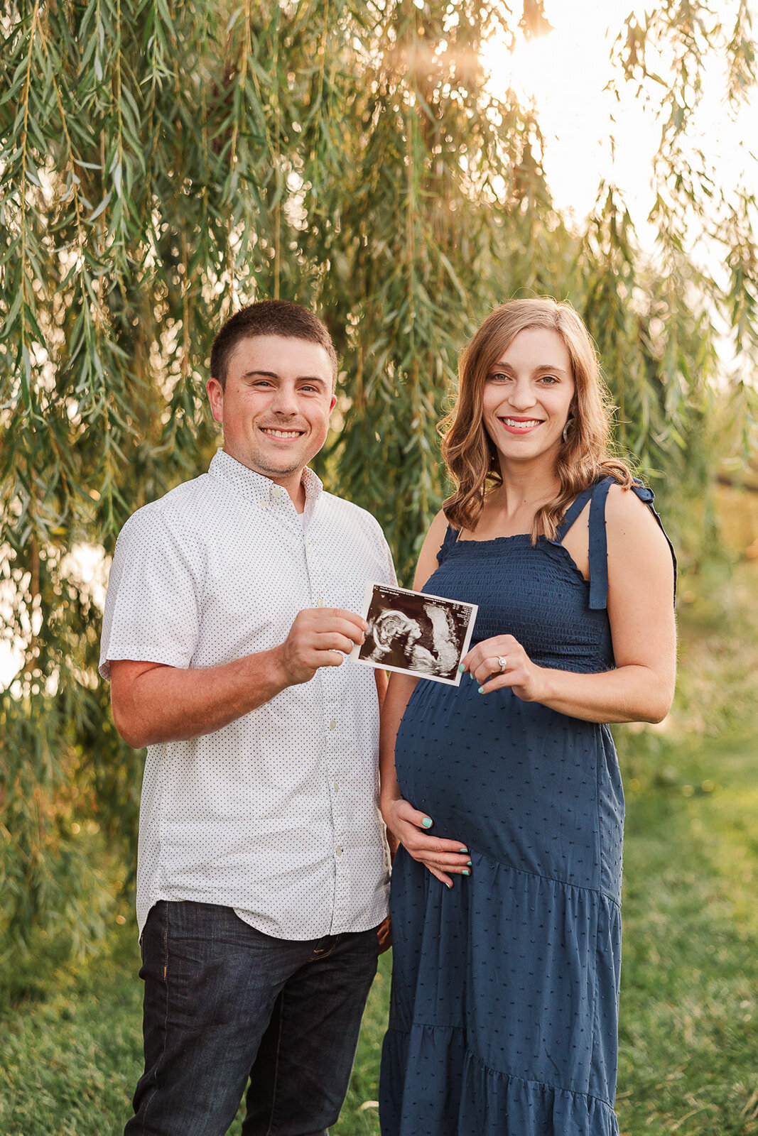 2023 Maternity Session _ Cox Hall Gardens_Alexis Fox Photography + Maternity Session + Cox Hall Gardents + Carmel + Indiana (4 of 24)