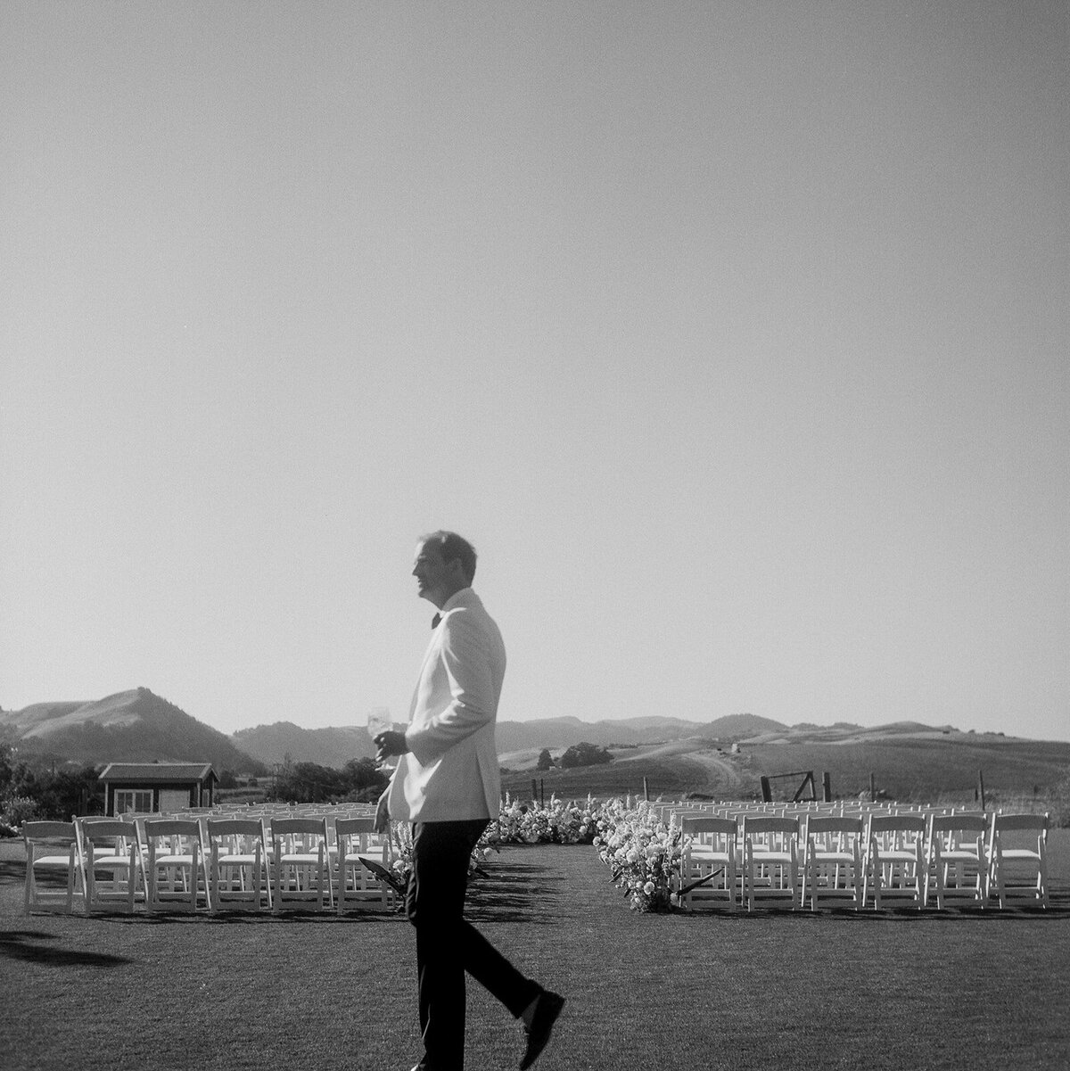 Napa-Carneros-resort-wedding-photography-wedding-classic-blackandwhite-churchwedding-wedding-thedejaureguis-095