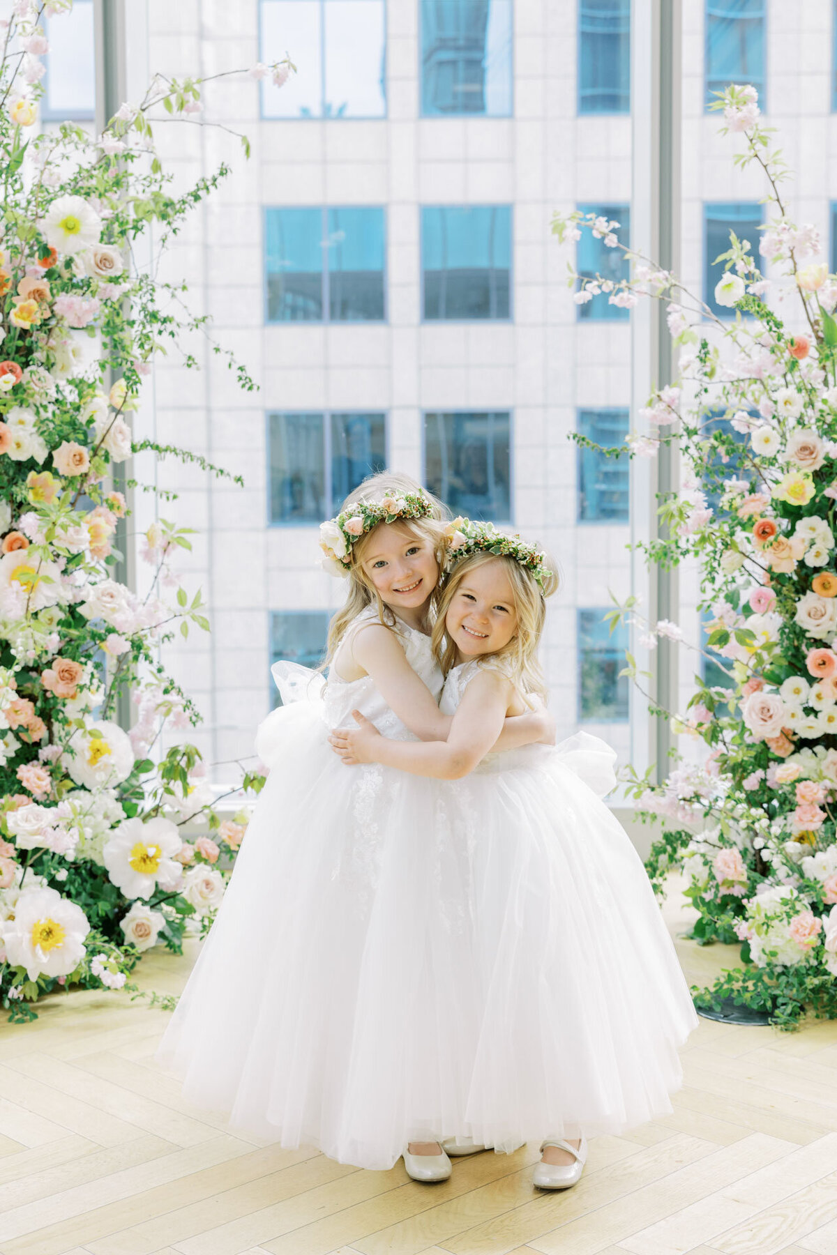 Shangri-La-Hotel-Toronto-Wedding_Editorial-Wedding-Photographer0045