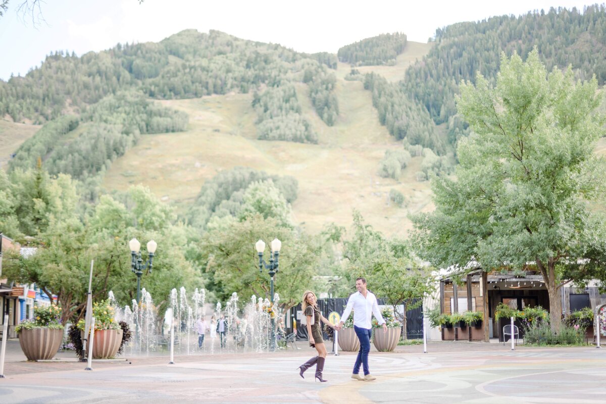 040-Courtney&amp;Chris_Little_Nell_Hotel_Jerome_Engagement_Portraits_Aspen_Wedding_Photographer_MaggShots_Photography