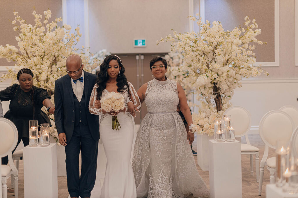 ottawa-convention-centre-wedding-virtuous-weddings-10