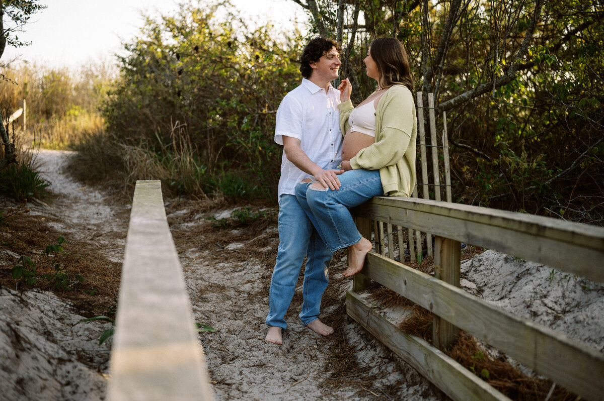 CapeMayLighthouse_BeachMaternitySession_TaylorNicollePhoto-2