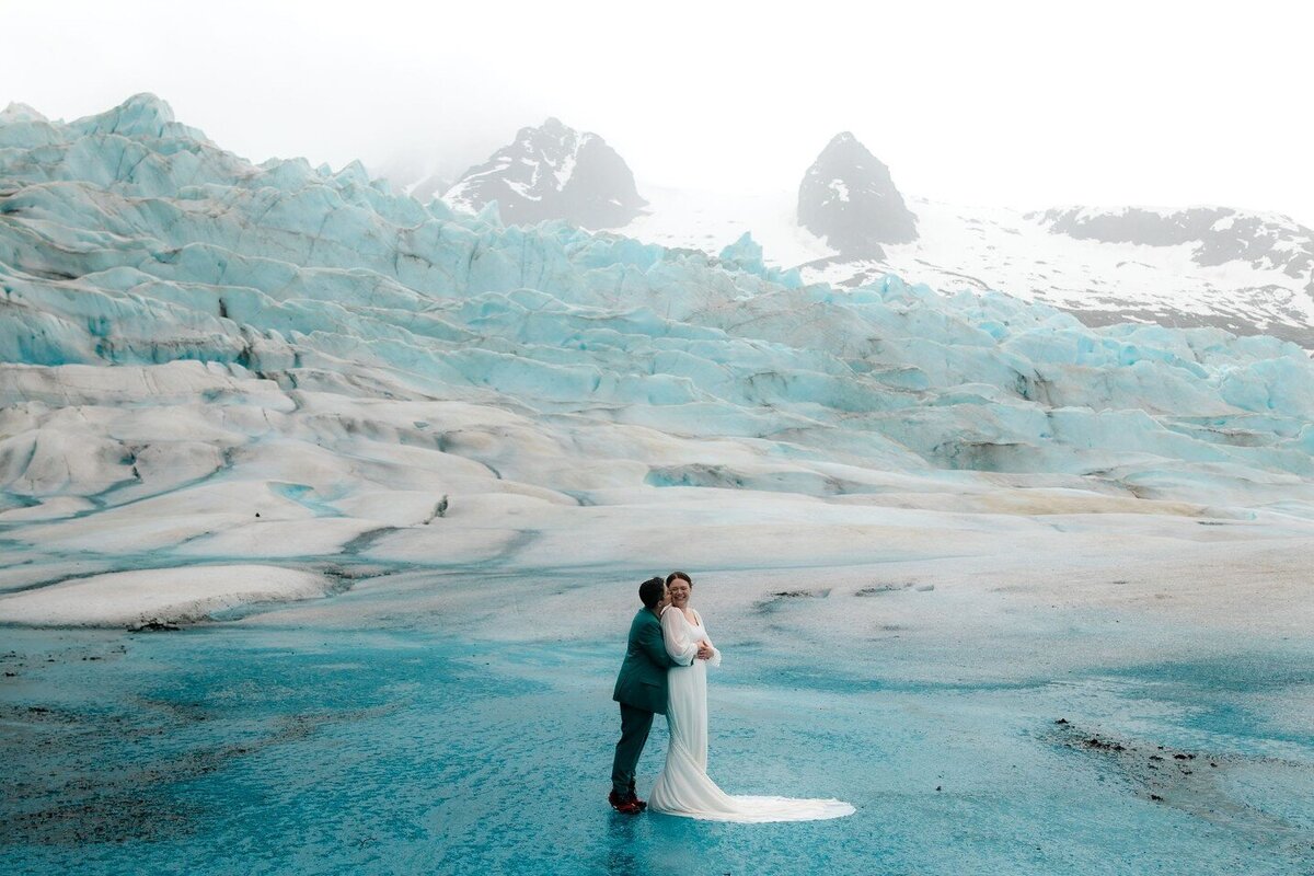 elope-in-minnesota-394