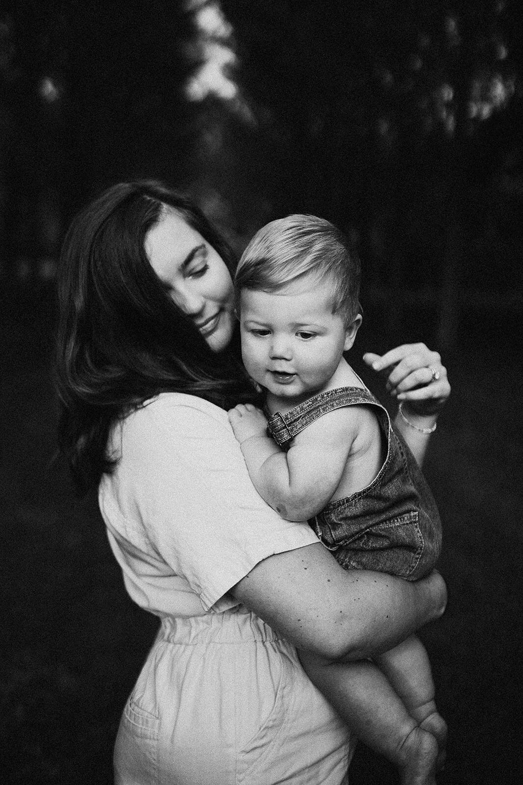 Family photographer in Burlington, WisconsinAJPweb-37651