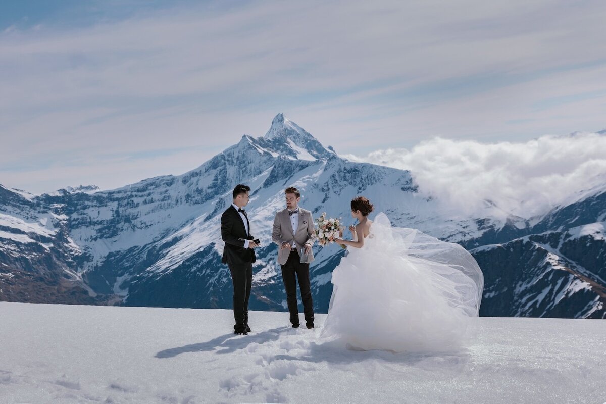 Helicopter wedding photoshoot, Dragon Fly Peak, Wanaka.