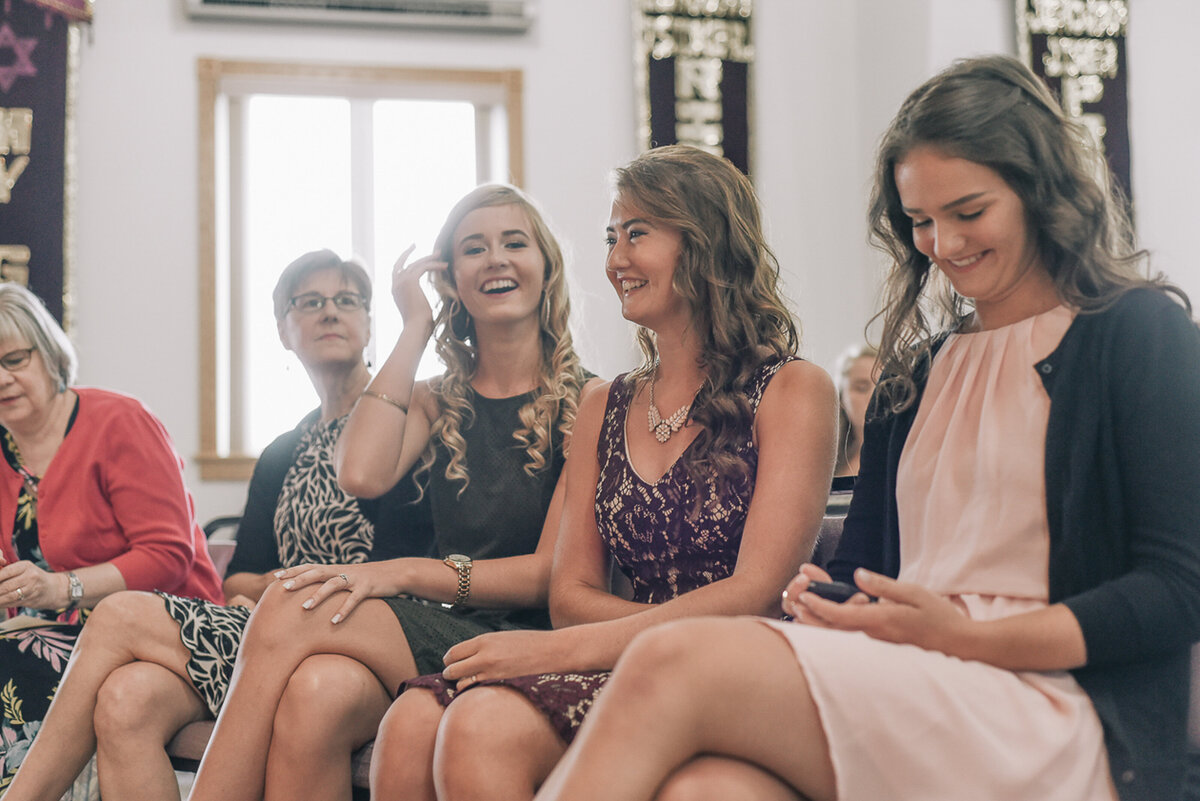wedding ceremony | Iowa wedding photographer | Iowa Photographer | Playlife | Cedar Rapids | Iowa City | Kalona | Alaynna Ann Schwartz-13