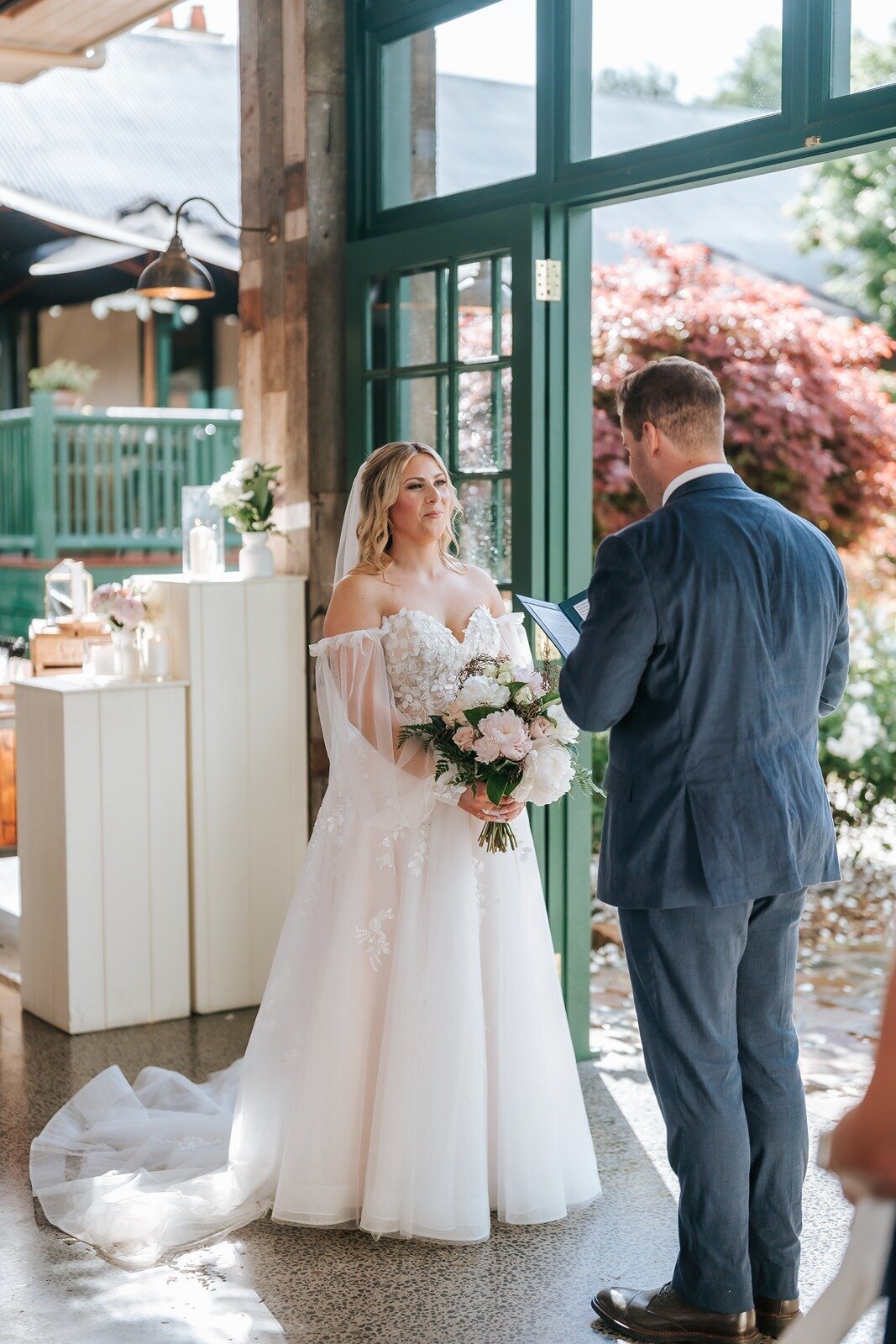 Elope-styled-micro-small-intimate-wedding-elopement-flowerdale-estate12