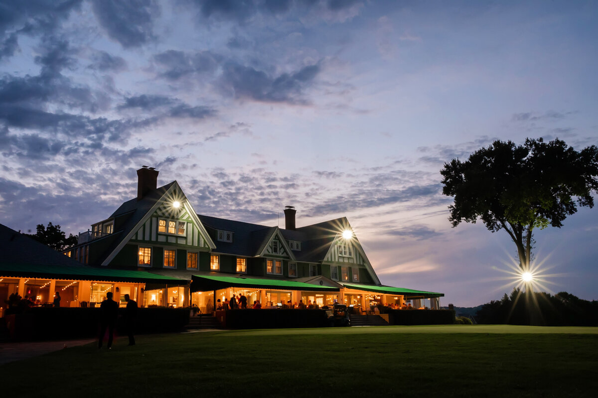 classic pittsburgh wedding venue oakmont country club photography