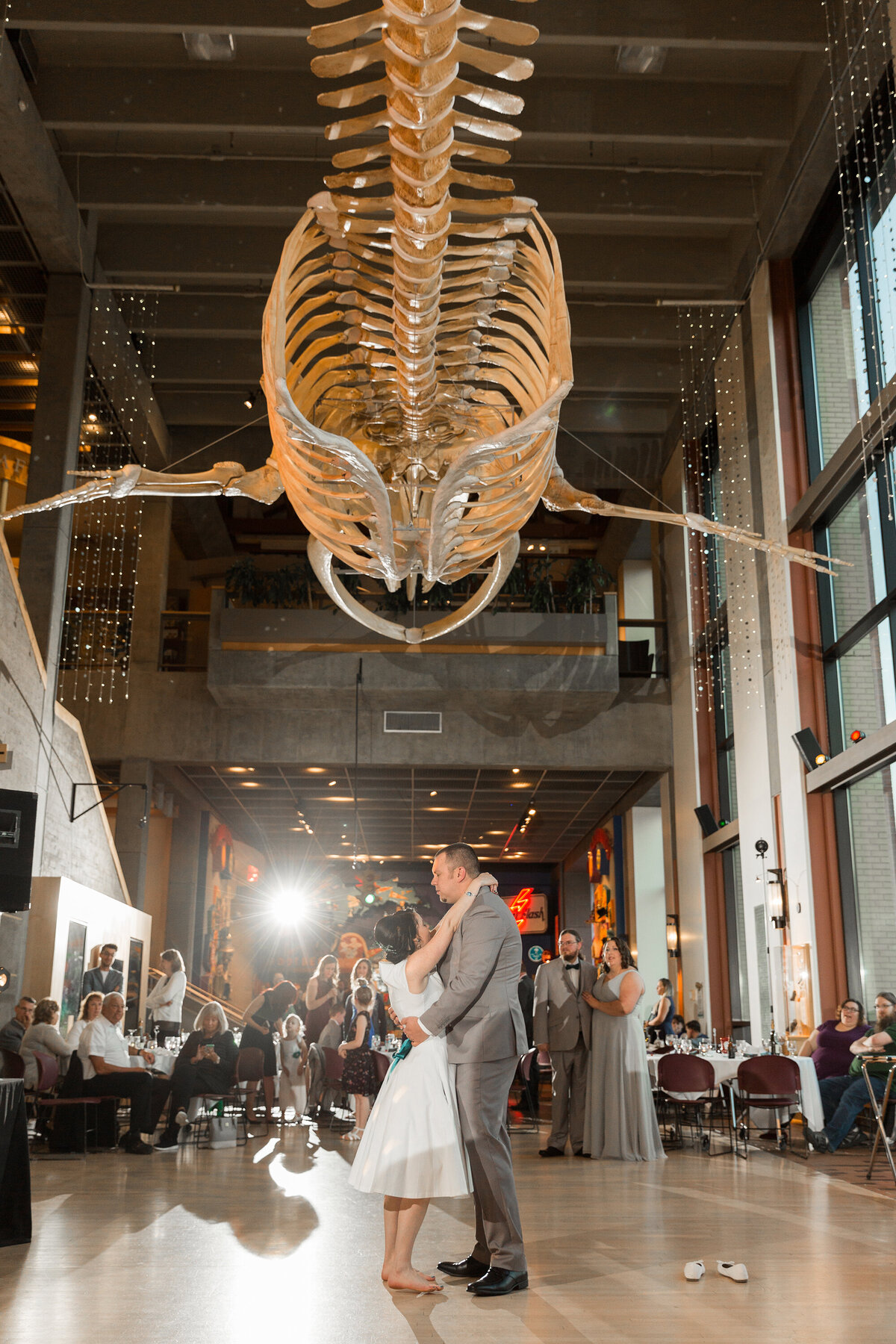 Grand-Rapids-Public-Museum-planetarium-wedding-47