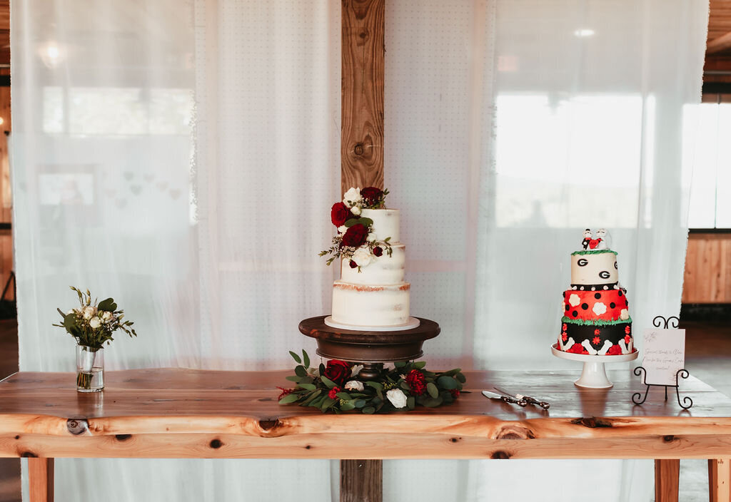 cake-details-all-inclusive-wedding-venue-lewallen-farms-ga