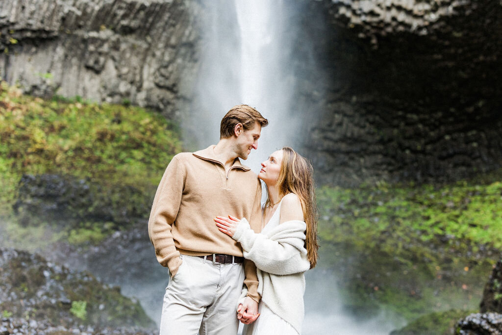 AJ Photography Armando Nevarez Wedding Photographer Filmmaker Cannon Beach Latourell Falls Oregon Weddings Elopement Elopements Photography Adventure Emotive Documentary1 (45)