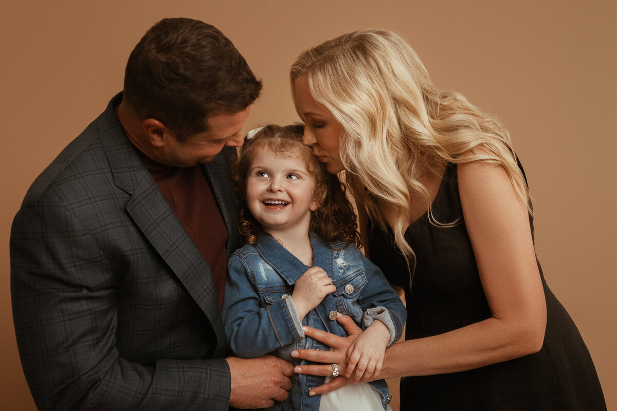 Family_couples_luxury_Montana_Photographer_Studio_-36129