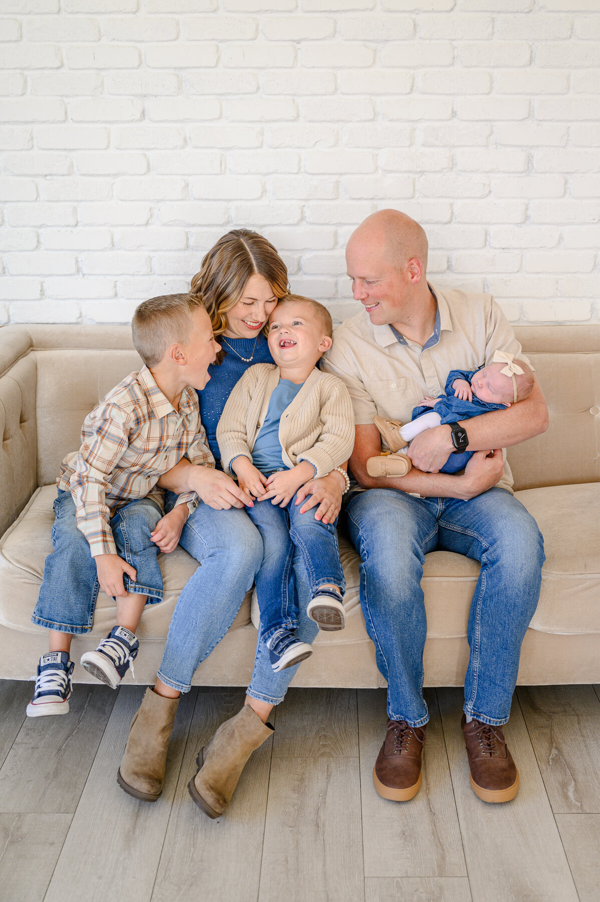 Alice Photo co In home lifestyle newborn session natural light studio utah family photographer-0541
