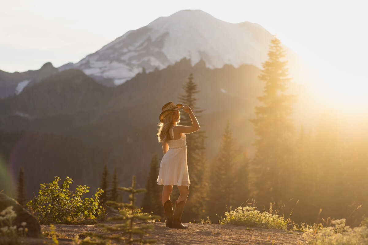 western_mount_rainer_senior_photos