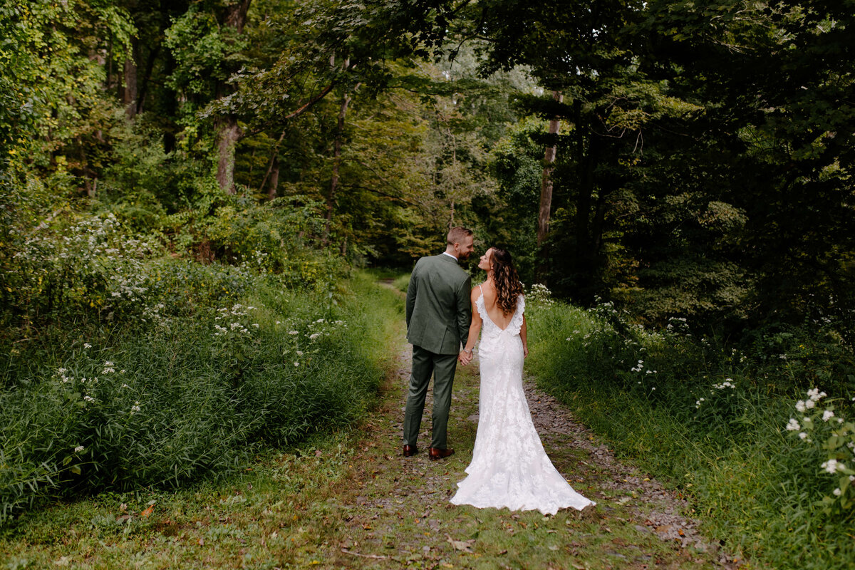 the-ashokan-center-wedding-03